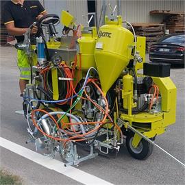 CMC AR100 Volante - Airless road marking machine with hydraulic drive and various configuration options.