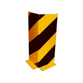 Collision protection angle with reinforced edges