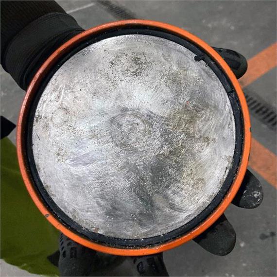 Gasket for glass bead tank