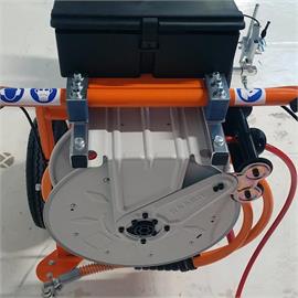 Hose reel for airless devices