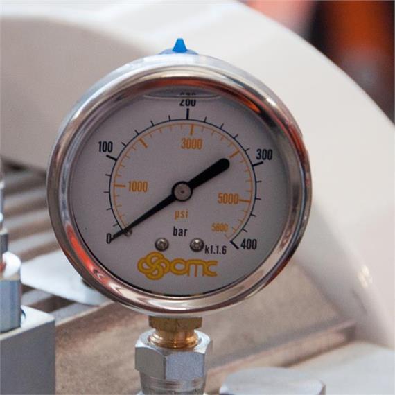 Manometer / Pressure gauge 400 bar