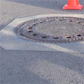 Sewer manhole renovation