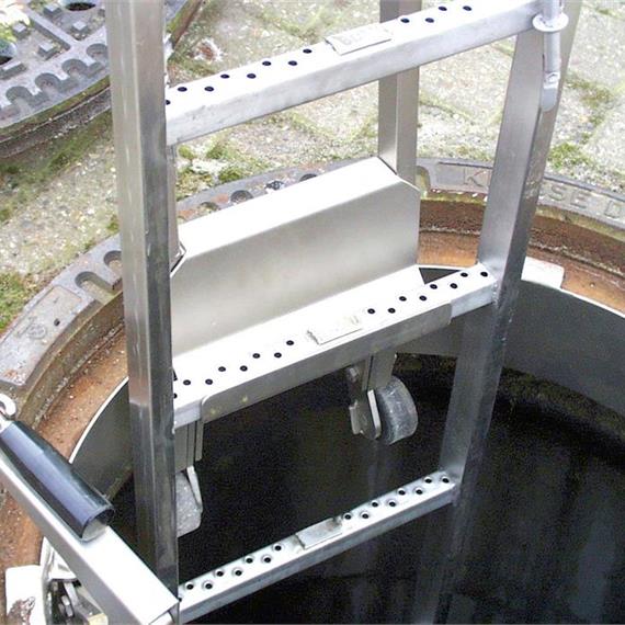 Elemento básico de escalera suspendida (1,22 m)