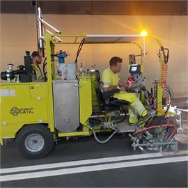 U 10 - Wegmarkeringsmachine configureerbaar voor airspray, airless, spuitplastic 1:1, spuitplastic 98:2; koudplastic
