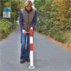 SESAM B, Sperrpfosten, 70 x 70 mm, rot-weiß, Bodenplatte | Bild 2
